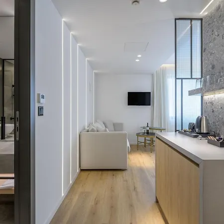 Acropolis Magenta Luxury 4* Athen