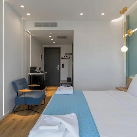 Acropolis Magenta Luxury 4* Athen