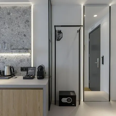 Acropolis Magenta Luxury 4* Athen