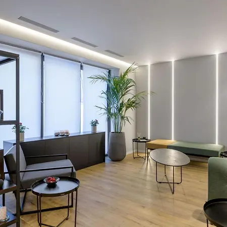 Acropolis Magenta Luxury 4*